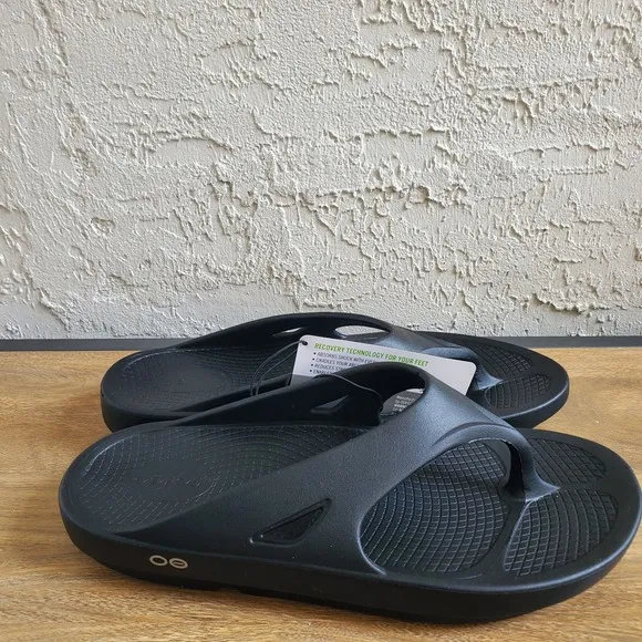 OOFOS Original Recovery Sandals Thong Flip Flop Men 10 Women 12 Black Running