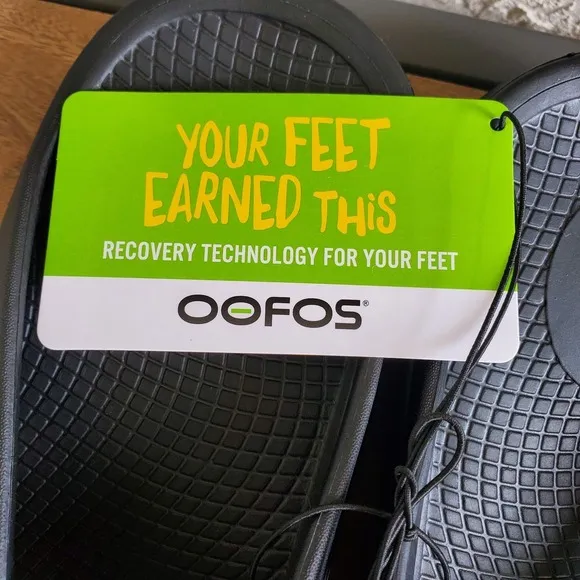 OOFOS Original Recovery Sandals Thong Flip Flop Men 10 Women 12 Black Running