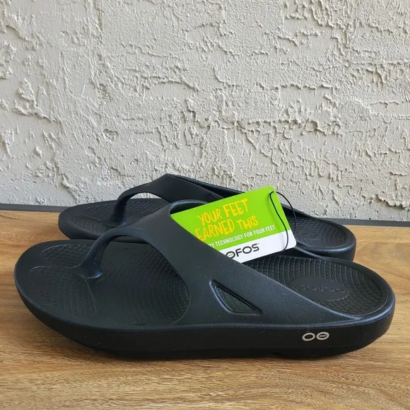 OOFOS Original Recovery Sandals Thong Flip Flop Men 10 Women 12 Black Running