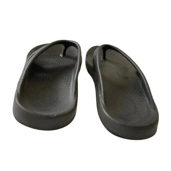 OOFOS Unisex Recovery Black Thong Slide Sandals