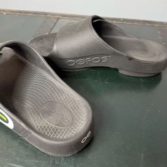Oofos OOahh Black Recovery Slides Men's Size 9 Women’s 11 EU 42