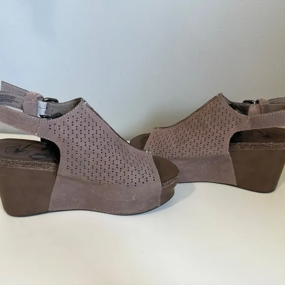 OTBT Bushnell Womens Size 8.5 Brown Suede Comfort Wedge Platform Sandals
