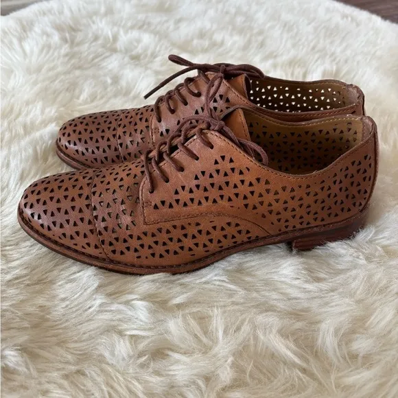 Patricia Nash Catania Perforated Leather Oxfords Loafers Lace Up Shoes