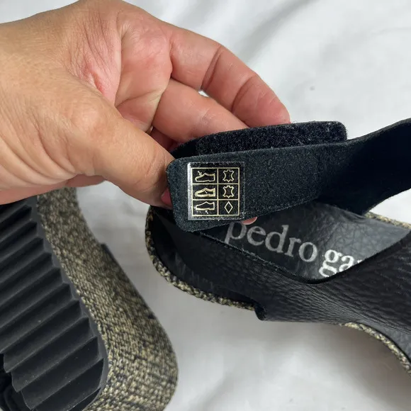 Pedro Garcia Fiona Wedge Sandals Black Leather Upper, Size 8, summer, comfort