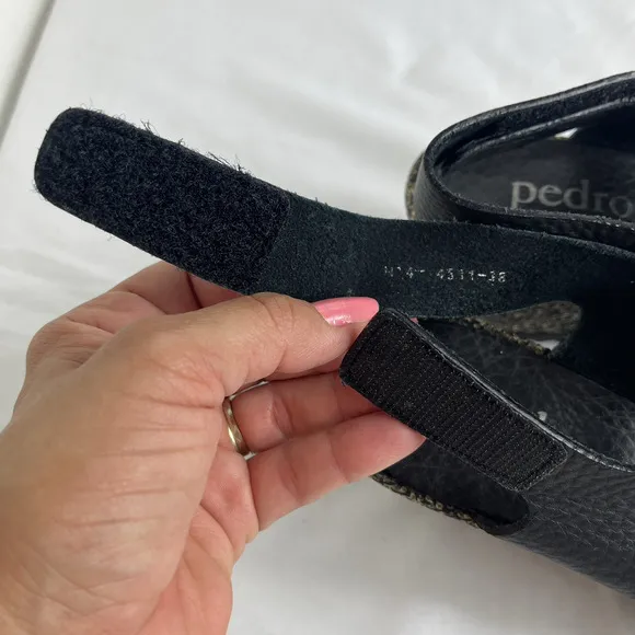 Pedro Garcia Fiona Wedge Sandals Black Leather Upper, Size 8, summer, comfort