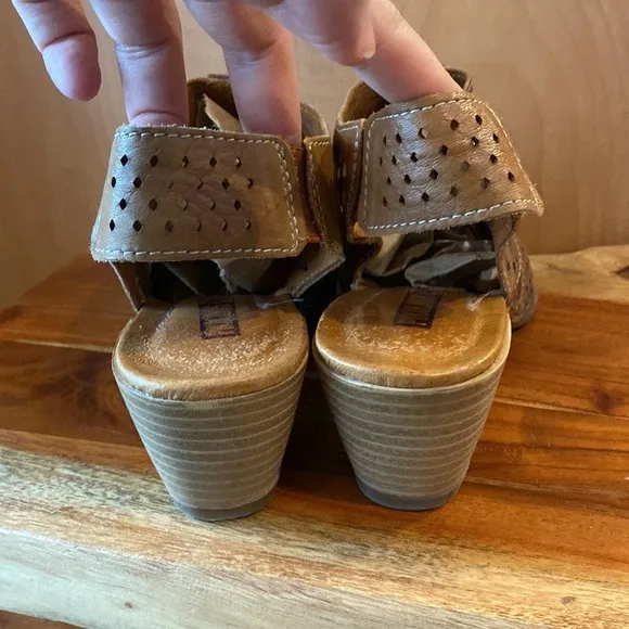 Pikolinos ROMANA Heeled sandals. Lazer cut leather comfort shoe size 38