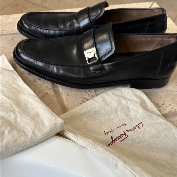 Pre-Owned Salvatore Ferragamo Men’s Black Leather Loafers Excellent Condition