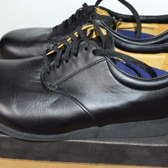 P.W.MINOR MISS CONTOUR Black Shoes