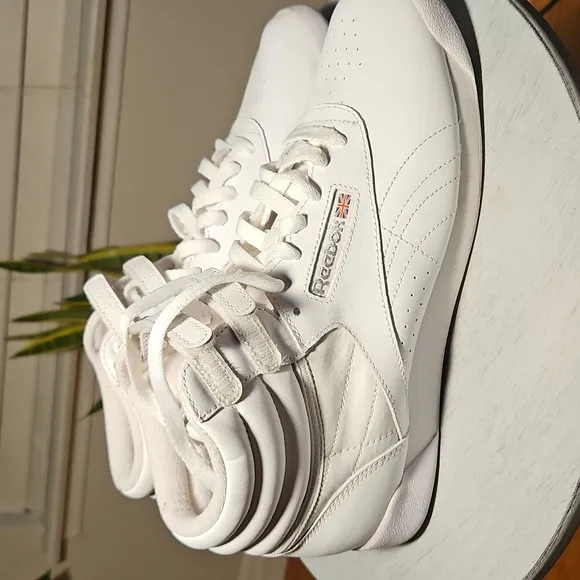 Reebok Classic NEW Mens Freestyle Hi High Top Sneaker Size 5 White/Silver
