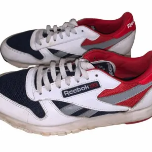 Reebok Mens Classic White Blue Red Low Top Lace Up Retro Sneakers Size 8