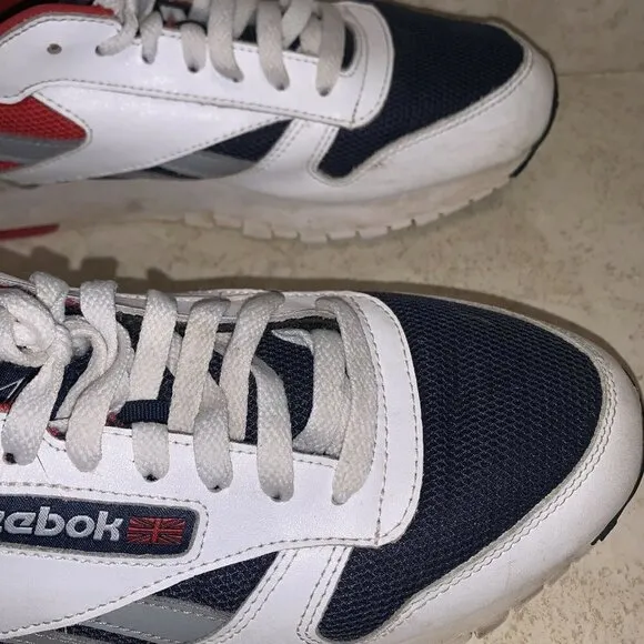 Reebok Mens Classic White Blue Red Low Top Lace Up Retro Sneakers Size 8