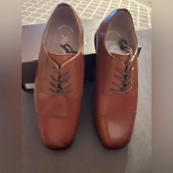 Reveal Cap Toe Derby Florsheim Big Kid Color: Cognac