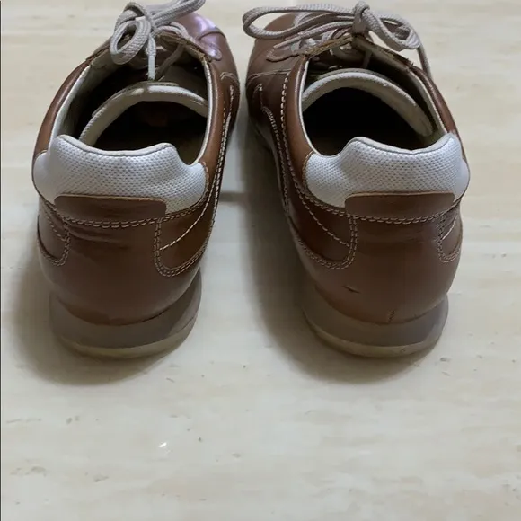 Salvatore Ferragamo Sneaker 7.5