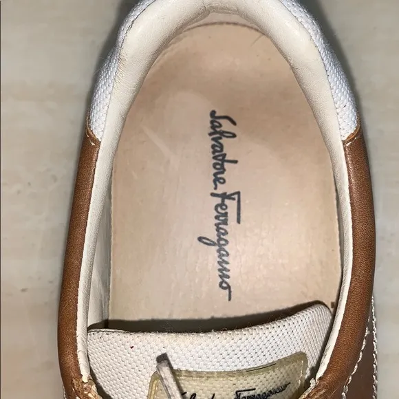 Salvatore Ferragamo Sneaker 7.5