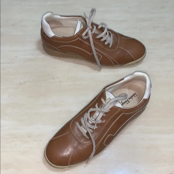 Salvatore Ferragamo Sneaker 7.5