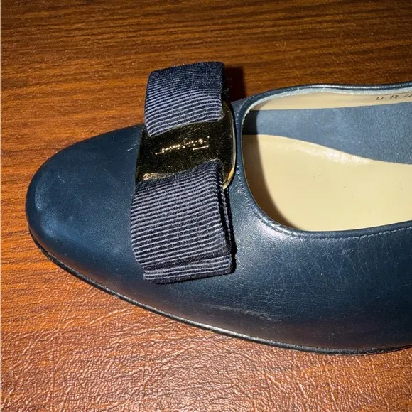 Salvatore Ferragamo Vara Bow Heels 9B Blue Women’s