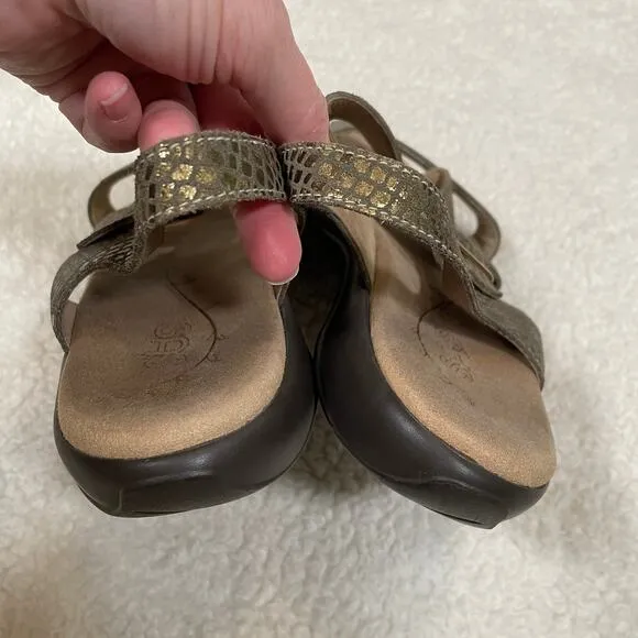 SAS Laguna Leather Sandals Comfort Shoe Metallic Olive Gold Snake 10