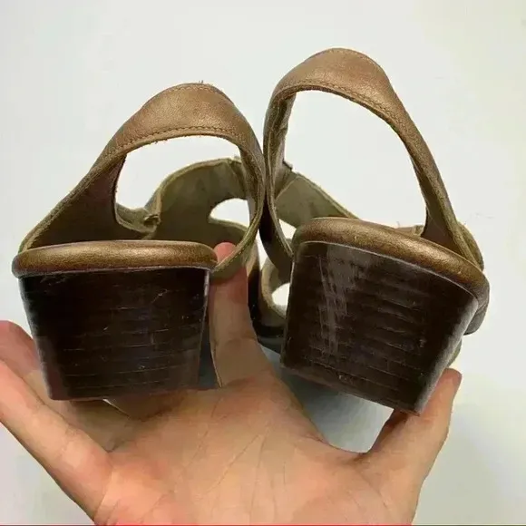 SAS sandals size 8.5 bronze leather stick strap walking comfort orthopedic