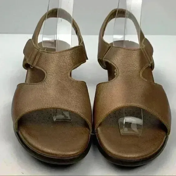 SAS sandals size 8.5 bronze leather stick strap walking comfort orthopedic