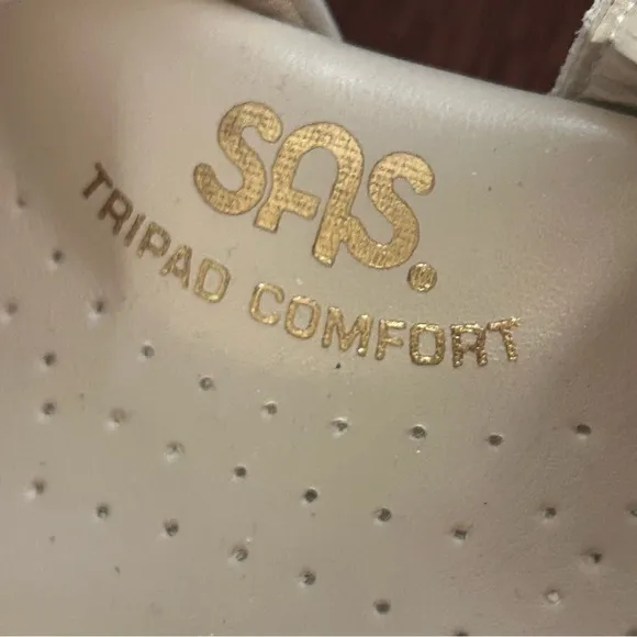 SAS Tripad Comfort Beige Leather Twist Sandals Size 8W