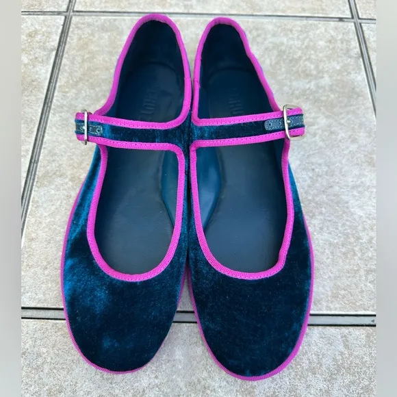 Schutz Clarissa Velvet Flat