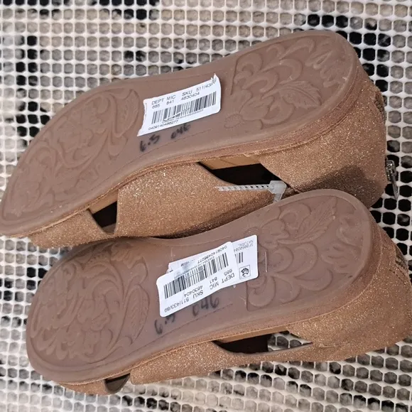 Sofft Evonne Flat Sandals
