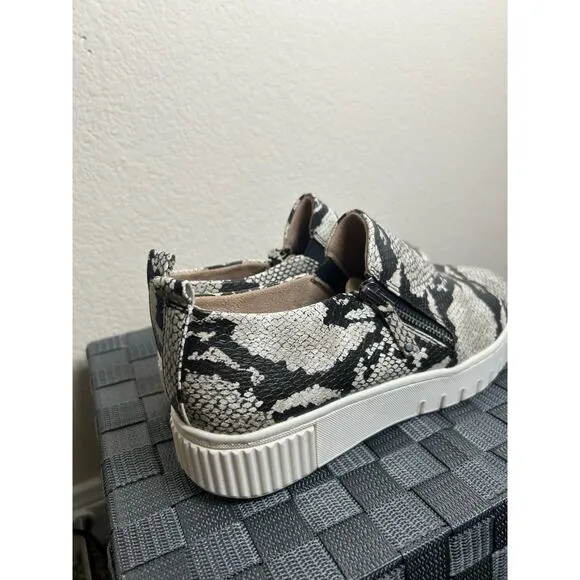 SOUL Naturalizer Turner Slip On Shoes Ivory Python Women's Size 9.5 Comfort