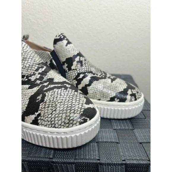 SOUL Naturalizer Turner Slip On Shoes Ivory Python Women's Size 9.5 Comfort