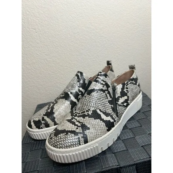 SOUL Naturalizer Turner Slip On Shoes Ivory Python Women's Size 9.5 Comfort