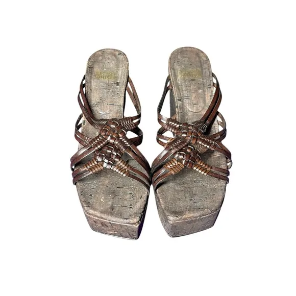 Stuart Weitzman Elegant Brown Woven Sandals