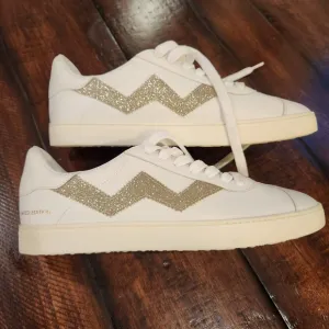 Stuart Weitzman White Leather Daryl Sneakers Size 9 US (39.5 EU) Silver Glitter