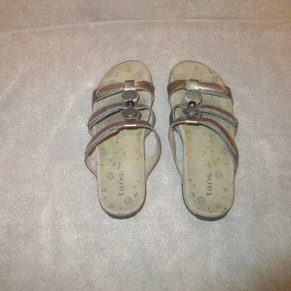 TAOS Prize 4 LEATHER Comfort Size 7 SANDALS 3 Strap COMFORT Arch METALLIC Gem