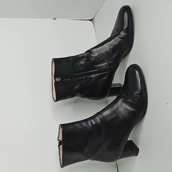 Taryn Rose - Rare - Italian made Ankle Boots w/Knee High Chaps - Black -41/10