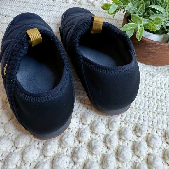 TEVA Men's 9 Ember Moc Sneaker Quilted Insulated Outdoor Shoes Black Unisex