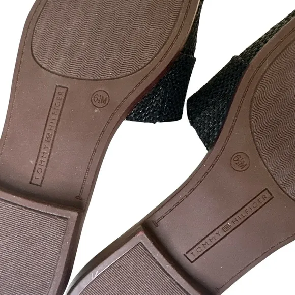 TOMMY HILIFIGER Tanyha Black Slide Sandal NEW