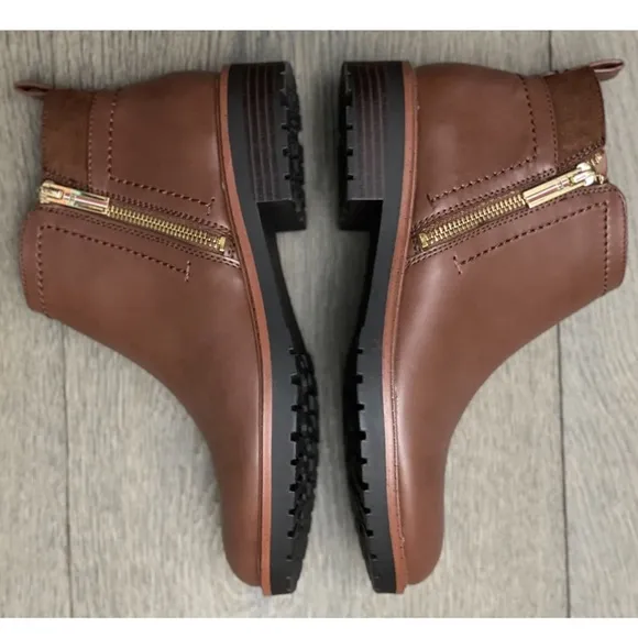 Tommy Hilifiger Women's Fawn Booties NWB. Size:6.5