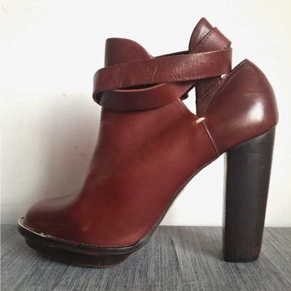 Topshop Genuine Leather Booties - Brown - Size 37 *Rare*