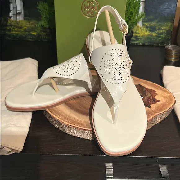 Tory Burch size 8 brand new thong sandals