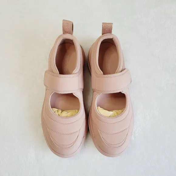 TWOOBS The Sneaky Jane Pink Mary Jane Shoes Sneakers in Blush Pink