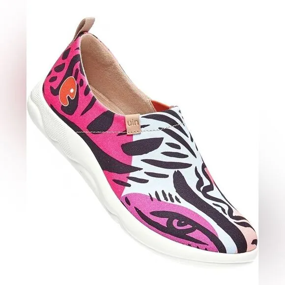 UIN Women's Loafers Slip Ons Casual Travel Comfort Shoes (Leopard’s Eyes III)