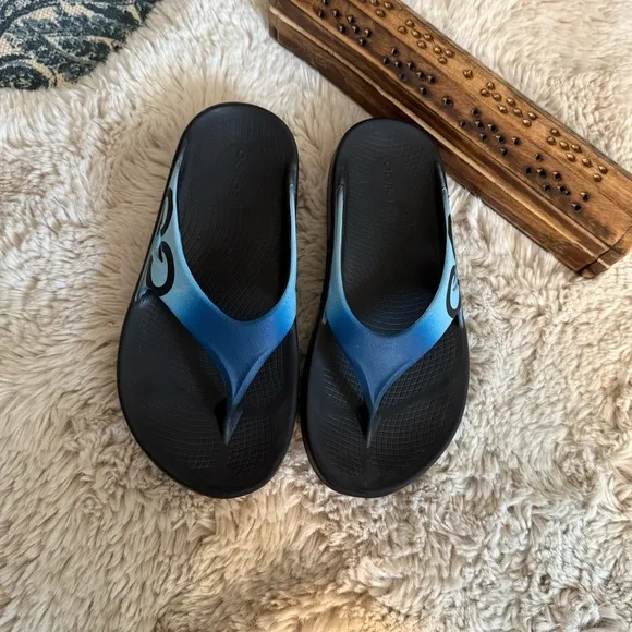Unisex OOriginal Sport Thong Black/Azul Sandals size 7