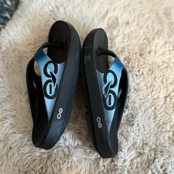 Unisex OOriginal Sport Thong Black/Azul Sandals size 7