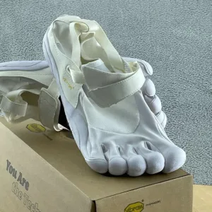 Vibram Men's FiveFingers KSO, Vintage White, 48 EU / 12.5-13 US NWB S152