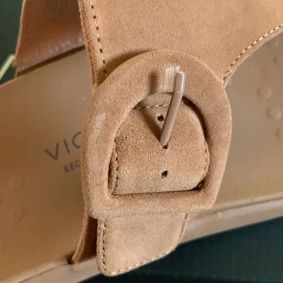 Vionic activate recovery sandals size 11