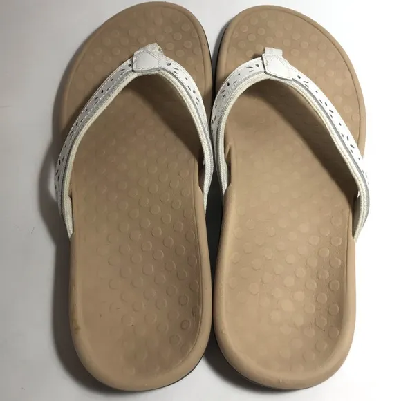 Vionic Casandra White Strap Thong Flip Flop Sandals Size 7