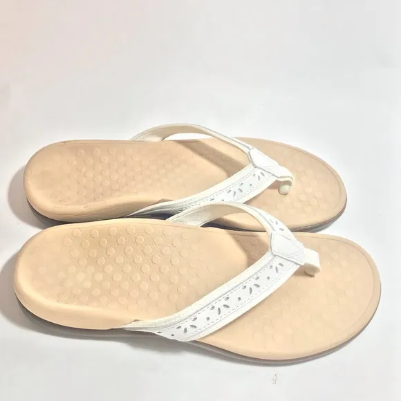Vionic Casandra White Strap Thong Flip Flop Sandals Size 7