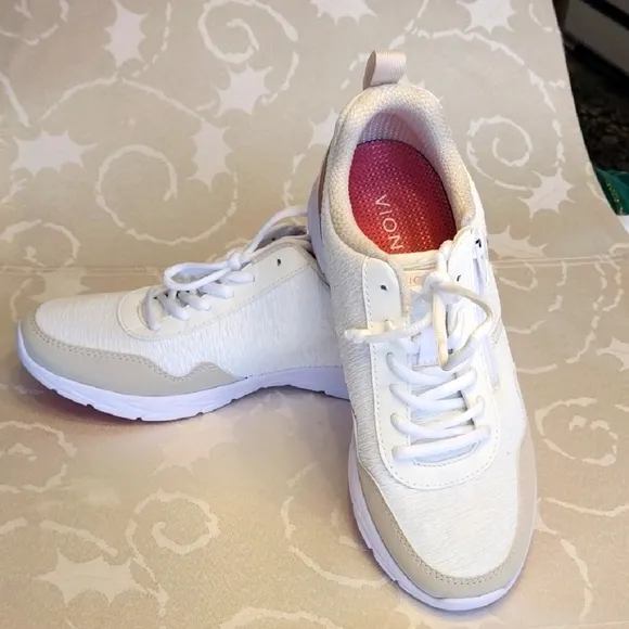 Vionic NWOT Women's 7.5 M Jetta Sneaker White Grey Orange Walking Fitness Gym