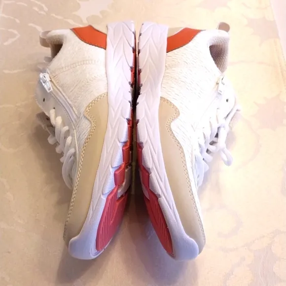 Vionic NWOT Women's 7.5 M Jetta Sneaker White Grey Orange Walking Fitness Gym