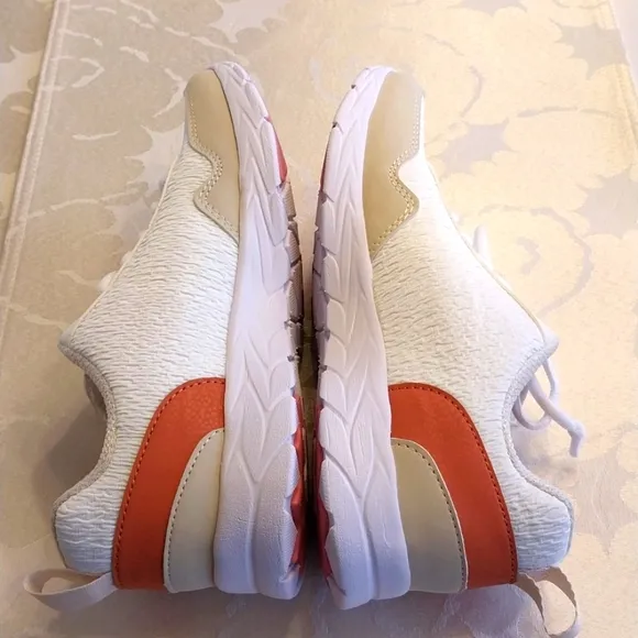 Vionic NWOT Women's 7.5 M Jetta Sneaker White Grey Orange Walking Fitness Gym