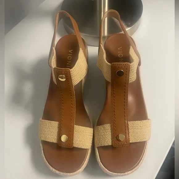 VIONIC(New) Leather Upper Sandals Womens CALERA Wedge Sandal Size 7.5